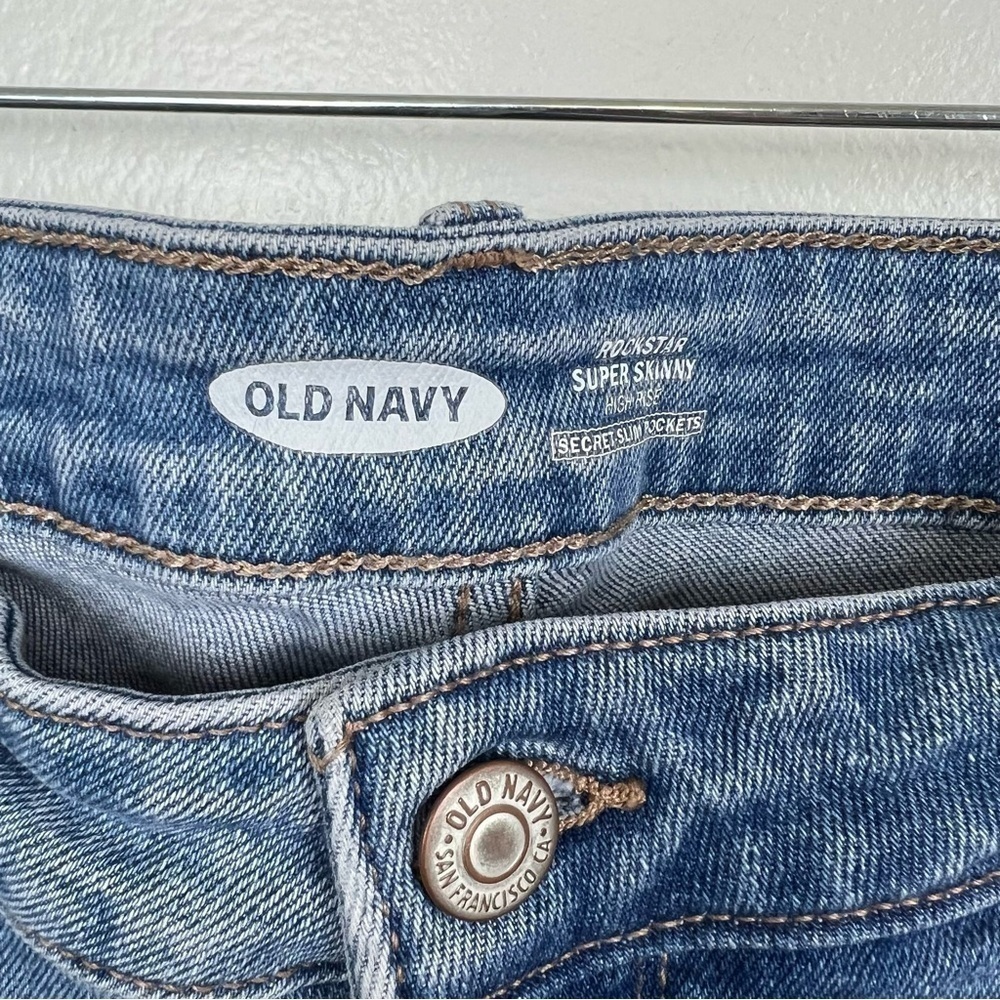 Old Navy Rockstar Super Skinny Distressed Skinny Jean Size 14 - Picture 4 of 6